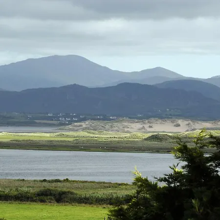 Shamrock House Bed & Breakfast Cill Airne